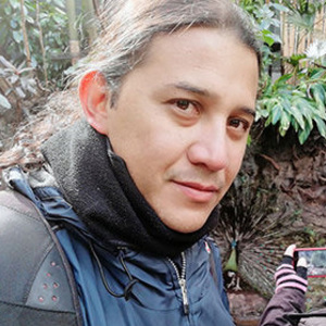 CesarCarranza-b's avatar